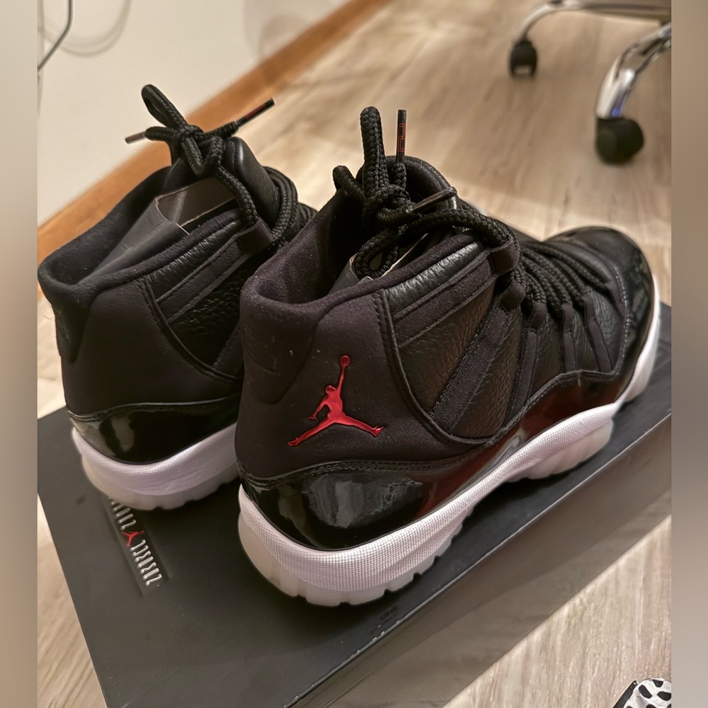 Air Jordan 11 Retro 72-10’s brand new with receipt showing authentication.